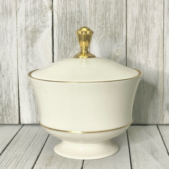 Lenox Other - LENOX Vintage Gold Rimmed Footed Sugar Bowl with Lid